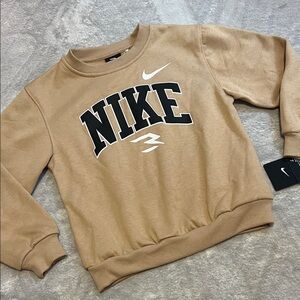 Nike RT: $65 Beige Crewneck Sweatshirt size 6-7 years old Small